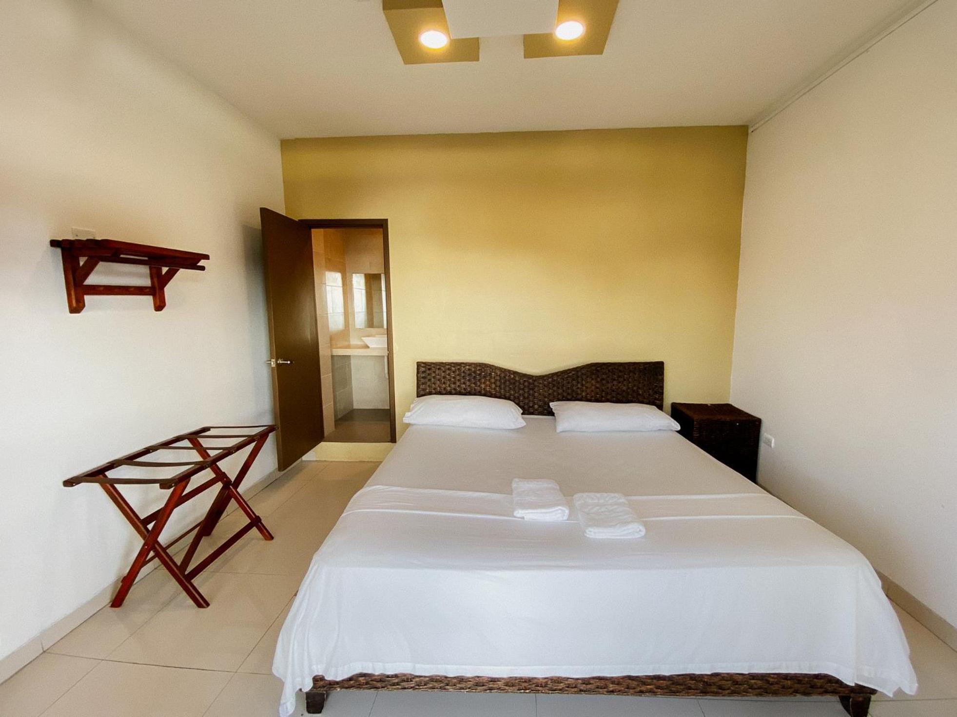 Hotel Sol Y Playa มอนตาญิตาร์ ภายนอก รูปภาพ